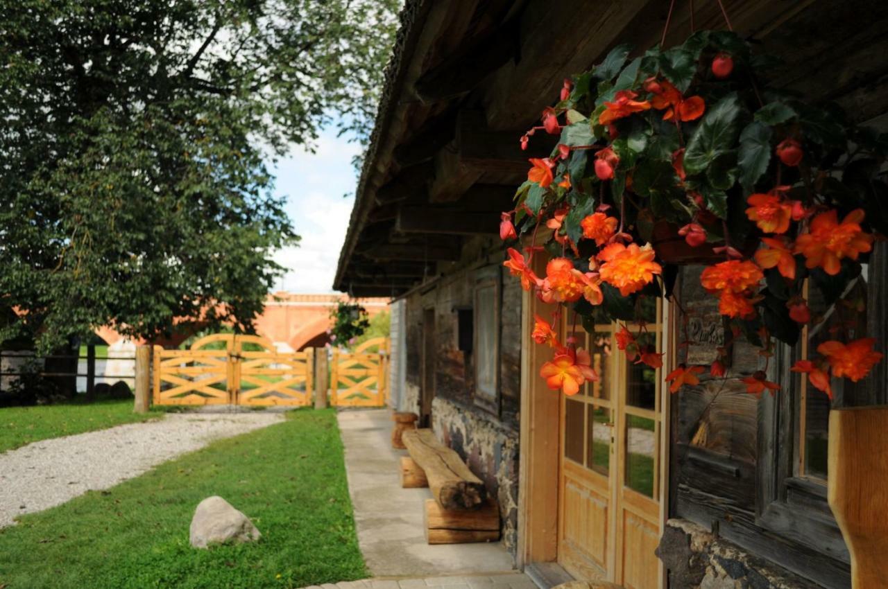 Guest House Ventas Rumba Kuldīga Exteriör bild